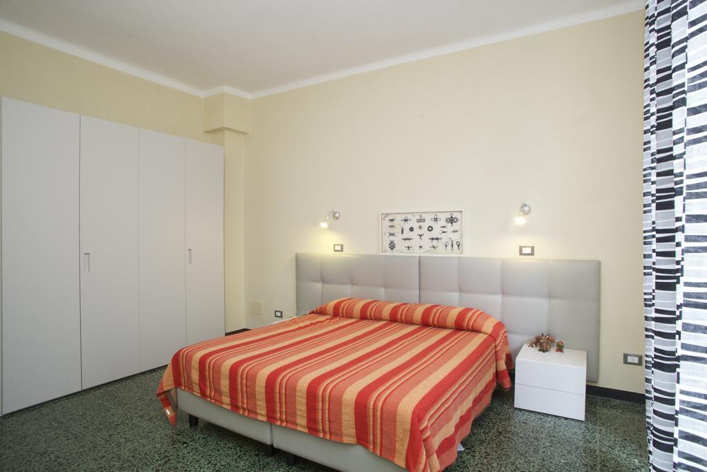 Riviera Apartments Levanto Kamer foto